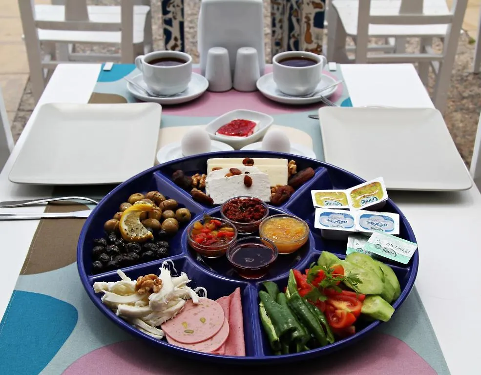 Konukevi Larimar Boutique Hotel Çeşme